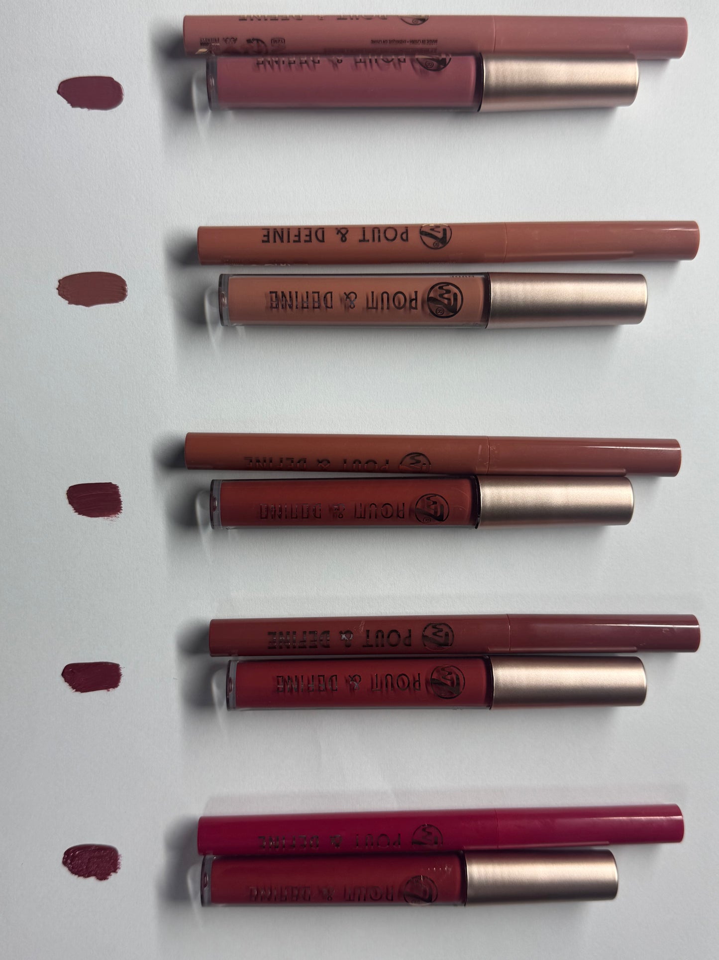 Pack de labial y perfilador Pout & Define