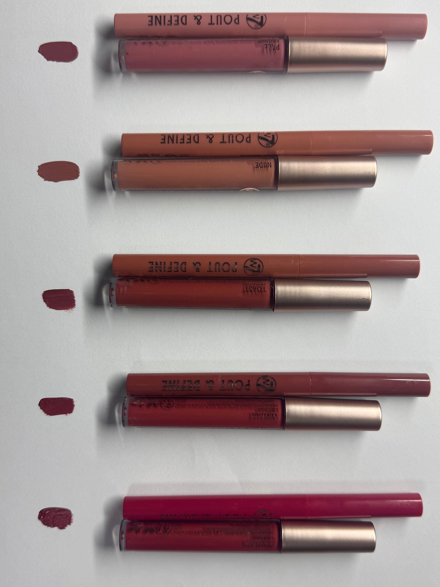 Pack de labial y perfilador Pout & Define
