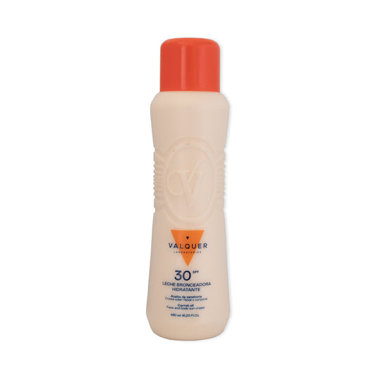 Leche hidratante bronceadora de zanahorias facial y corporal